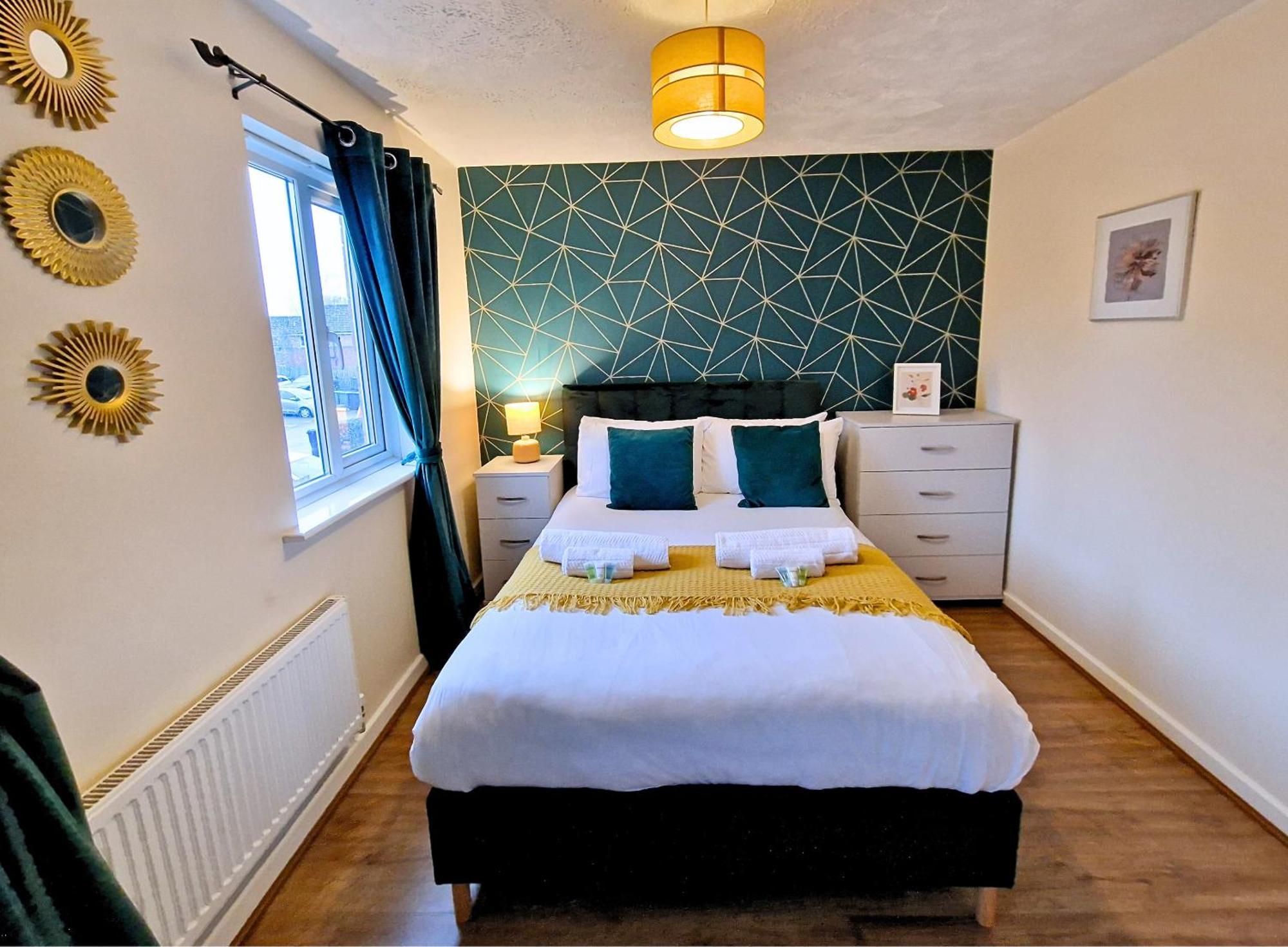 Manchester Townhouse By Bevolve - 4 Bedrooms - Free Parking Bagian luar foto