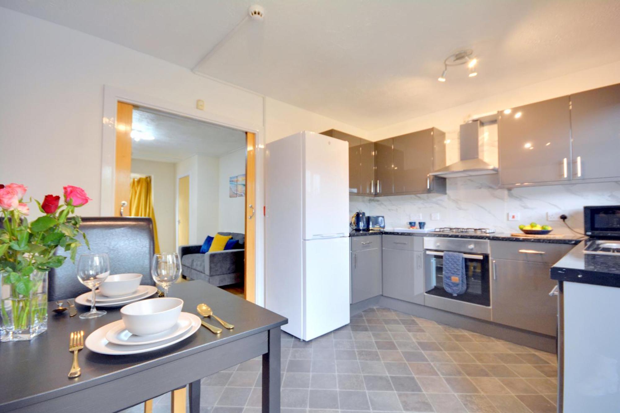 Manchester Townhouse By Bevolve - 4 Bedrooms - Free Parking Bagian luar foto